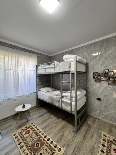 Bed in 4-Bed Mixed Dormitory Room image 1