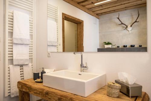 Das Chalet - image 6