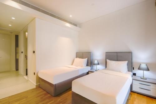 Livbnb-Upgraded 2BR plus Maid's Room with Sea View, Dubai (Foto 5)
