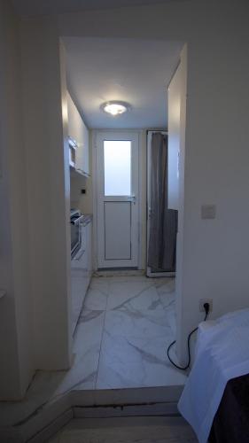 Athens city center small penthouse, Atény (fotografie 8)