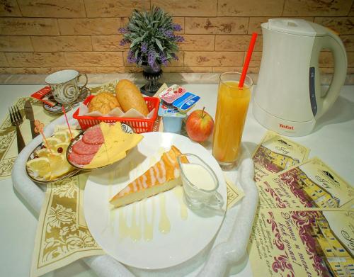 Joy Hotel