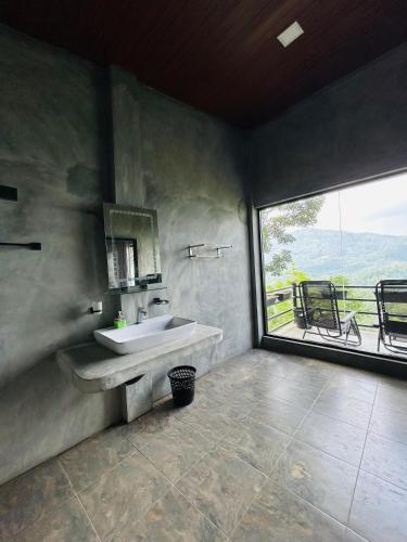 حمام, Eco Leisure Kadugannawa Reach in كادوجاناوا
