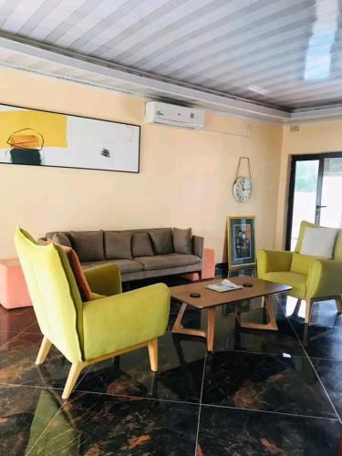 Kanyi GuestHouse in Palapye