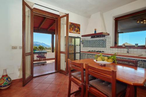 Five-Bedroom House image 8