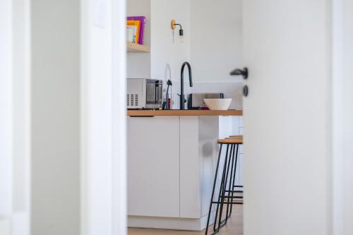 Très bel appartement lumineux et au calme - 2 personnes (Tres bel appartement lumineux et au calme - 2 personnes) in Saint-Serge