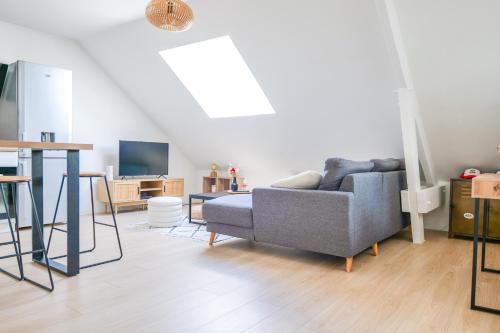 Très bel appartement lumineux et au calme - 2 personnes (Tres bel appartement lumineux et au calme - 2 personnes) in Saint-Serge