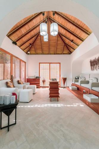 سبا, Sirru Fen Fushi Private Lagoon Resort Maldives in شافياني أتول