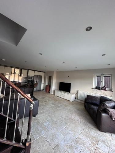 Mountain View - 3 Bedroom home near Coch Kastély