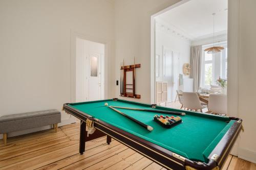 Hamburg City Apartment auf 120qm mit Billardtisch für bis zu 9 Gäste, Hamburgo (foto 3)