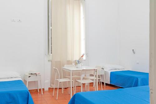 Superior Quadruple Room image 4