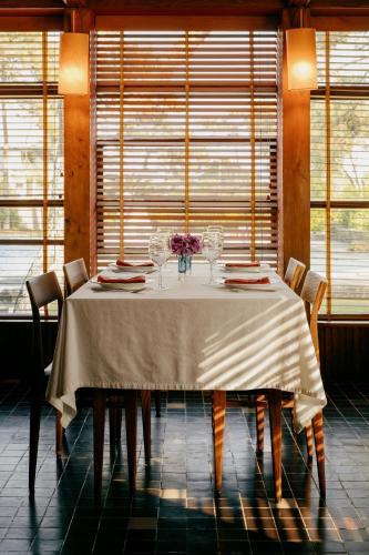 ห้องอาหาร, Parque do Rio Ofir Hotel in เอซโปเซนเด