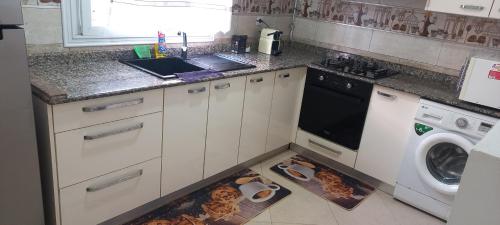 Appartement T3 équipe  in עין בניאן