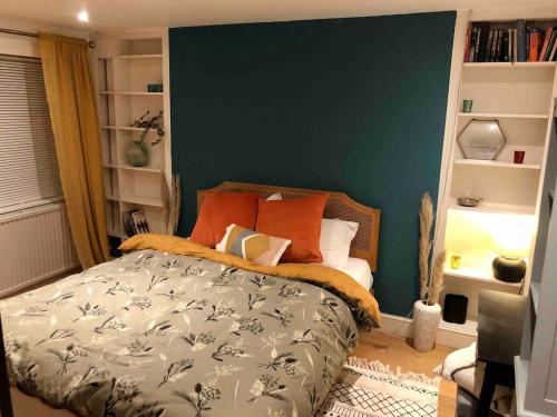 Gorgeous 1-bed Garden Flat in Wilmington Square, near King's Cross, Londýn