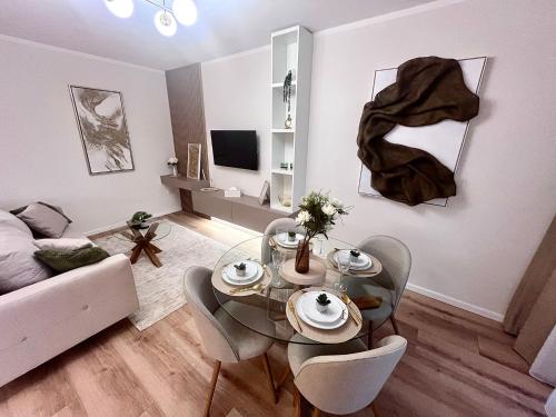 FLH Golden Gallery - Balcony & Free Parking near Vivo Mall, Floreşti (foto 6)