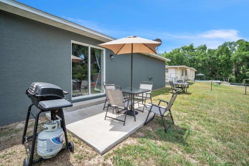 Relax & Recharge in Sunny Inverness home in Inverness (Florida)