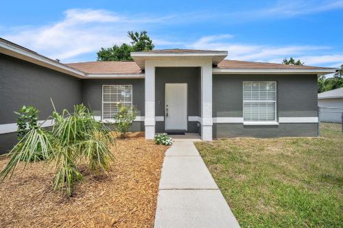 Relax & Recharge in Sunny Inverness home in Inverness (Florida)