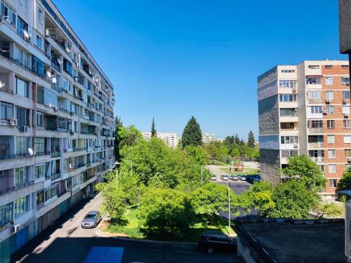 Stylish & Cozy 1BR Apartment next to Medical University & Free Parking, Стара-Загора (фото 9)