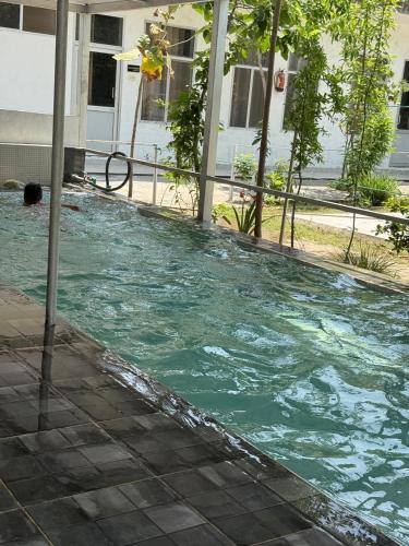 Piscina, Casa de 1815 m2 com 7 quarto(s) e 7 casa(s) de banho(s), na área Anandpur Sahib (Sir Mam Ashram) in Nawanshahr