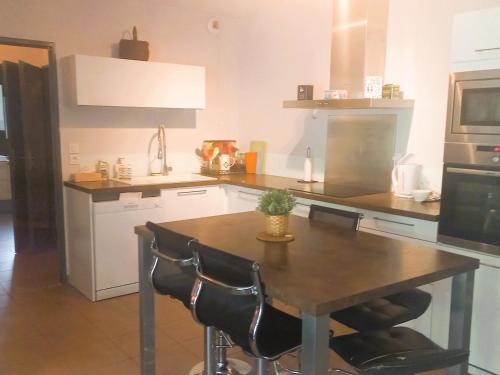 Charmant appartement 3 pièces à Sète avec terrasse et parking sécurisé - FR-1-472-153 - image 2