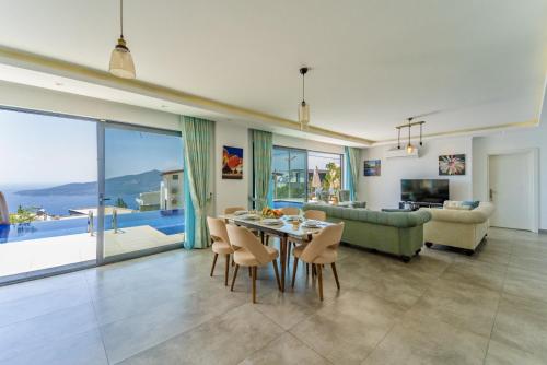 المنطقة المحيطة, 4 Bedroom Sea View Villa in Kalkan in ساريبيلين