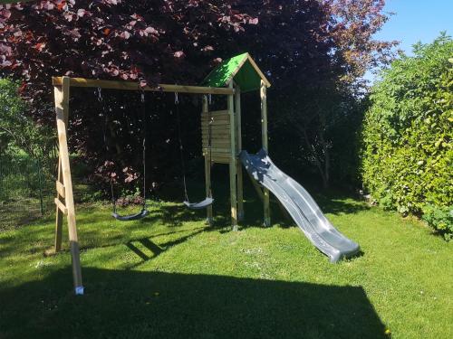 Spēļu laukums, La Ruchette in Gerin