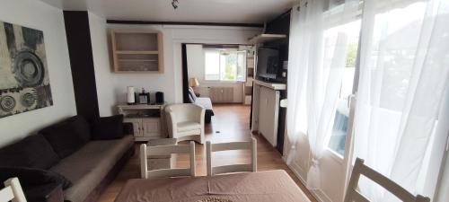pretty 4-room apartment in a quiet area 3 bedrooms, Страсбург (фото 2)