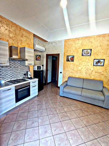 Top Apartments Roma 2 Metro A Free Parking, Roma (foto 5)