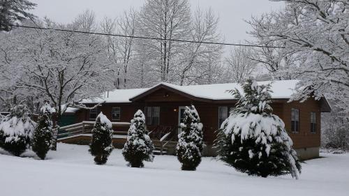 Two Rivers Lodge - image 11