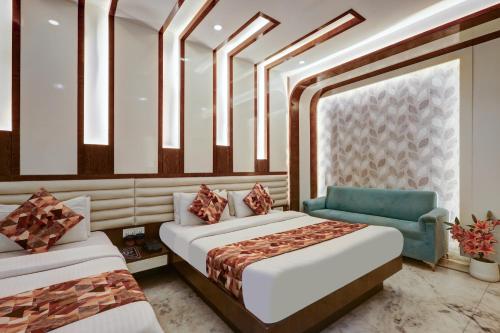 Hindustan By Backpackers Heaven - Traveller's Choice Award 2023-24-25-26 Best of Best Winning Hotel – Delhi, NY