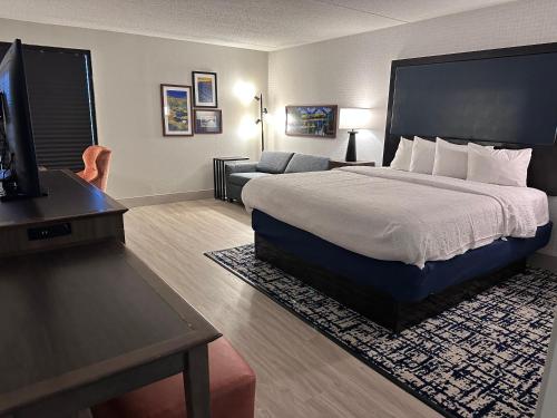 Hampton Inn Waycross - image 11