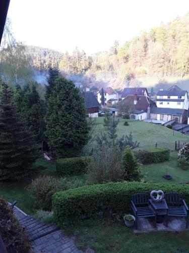 Skats, Kleines Haus am Wald in Rohrbach (Thuringia)
