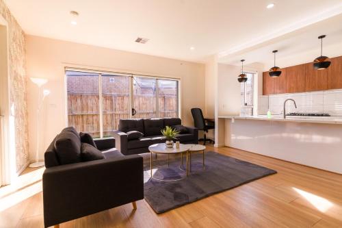 Light-Filled Werribee Escape – khách sạn tại Werribee