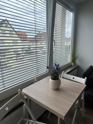 Stuttgart Fellbach-500 meter entfernt von Bahnhof in Fellbach