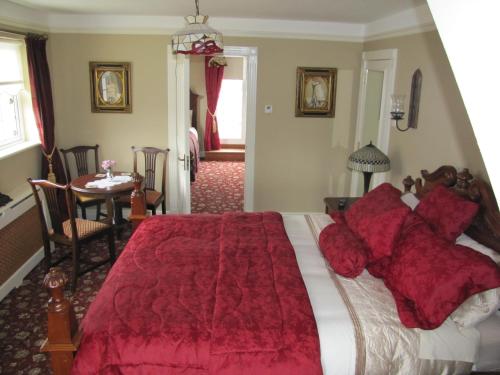 Riverside Lodge - image 2