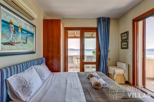 Beachfront Villa Armonia in Porto Hydra by goutos properties in Akti Idras (Argolis)