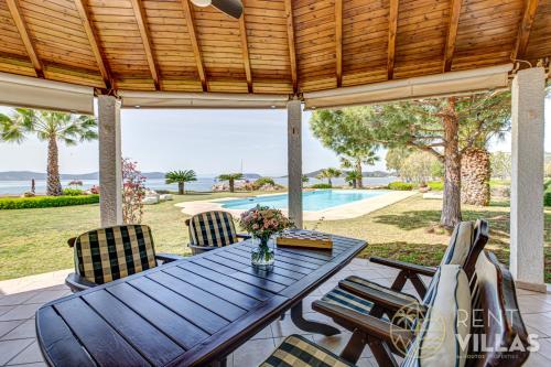 Iekārtas, Beachfront Villa Armonia in Porto Hydra by goutos properties in Akti Idras (Argolis)