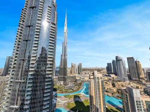 Act One Act Two - Best Burj Khalifa View - Downtown Dubai - Luxury Apartments by Canvas Holiday Homes, Dubái