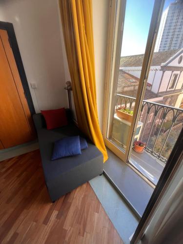Deluxe Triple Room image 4