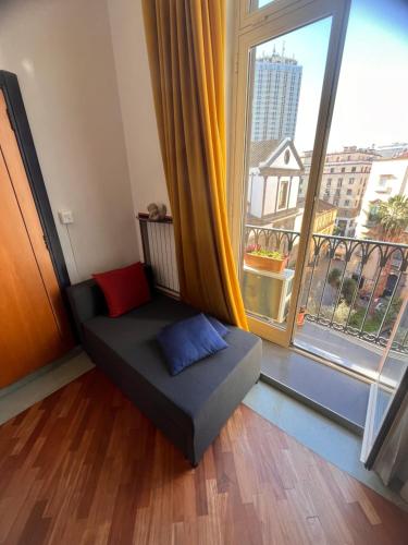 Deluxe Triple Room image 5