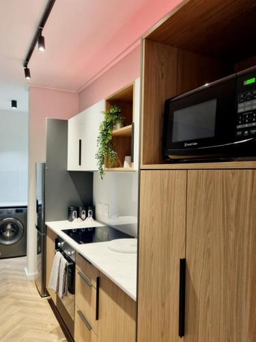 On Park by Smart City Stays - image 12