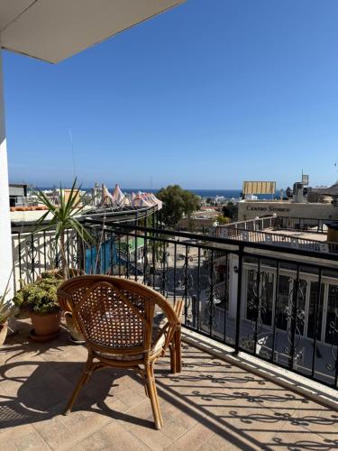 One Love One World Ayia Napa Square Hostel in Агия Напа