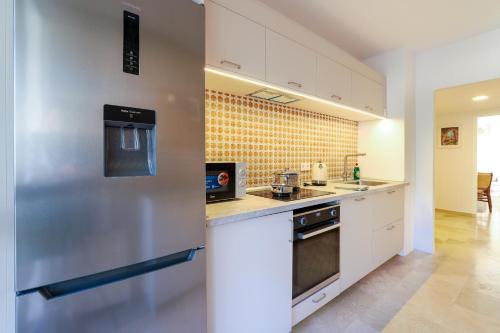 Camelia 3bed apartment - Fuengirola centre 250m beach - image 3