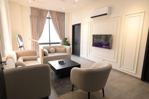 Two-Bedroom Apartment image 5