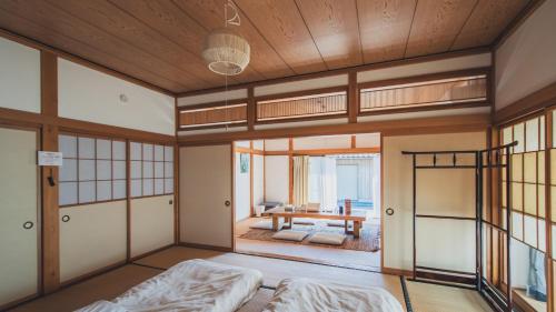 インフィニティ露天風呂 蔵サウナ オーシャンビュー 一棟貸切 Sea Side 椿, Sado (foto 8)