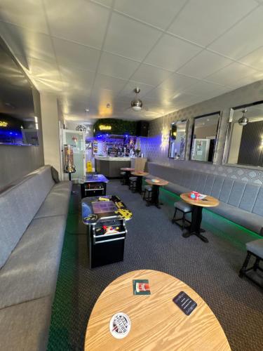 Clifton Private Hotel - image 14