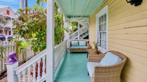 Calusa Suite by Last Key Realty - image 5