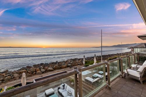 Seacliff Beach Retreat - Amazing Beachfront for Family of 6 in Faria Beach (CA)
