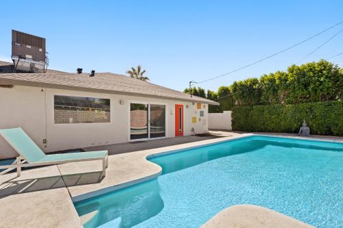 Zen Space 4Bd Pool 3 Mi to downtown PS
