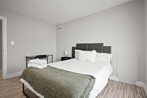 Stylish & Modern Unit Prime Location & Comfort, Rochester Hills (zdjęcie 10)