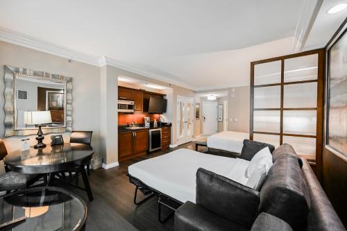 Signature Rental by Owner Direct 4